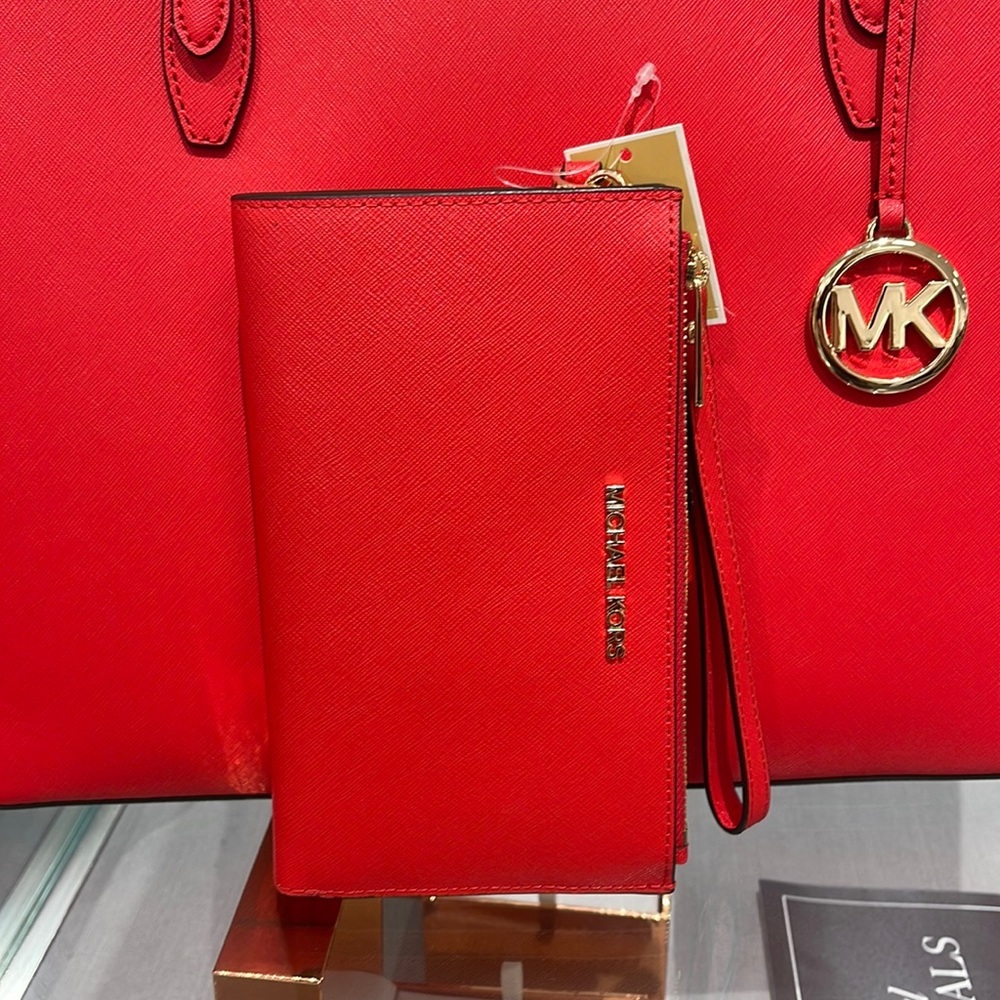 Michael Kors Jet Set Travel Large Double Zip Leather Wristlet phone holder NWT
